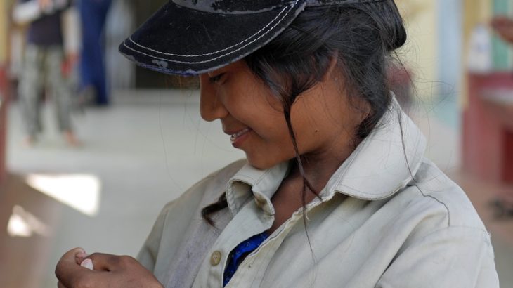 恥ずかしがり屋の気持ちがわかる、まぎれもない22のサイン（２/５）