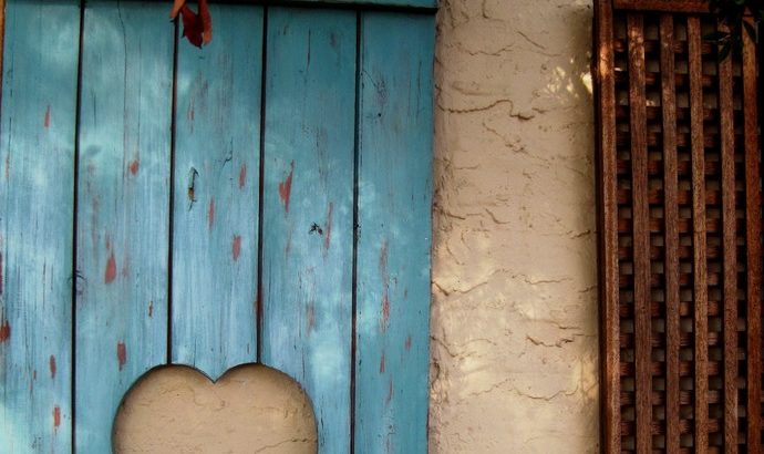 なぜ男性は親密さの後で自分を遠ざけるのか？8つの理由（１/３）の画像