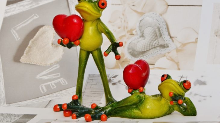 あなたの関係が徐々に離れている7つの悲劇的なサイン