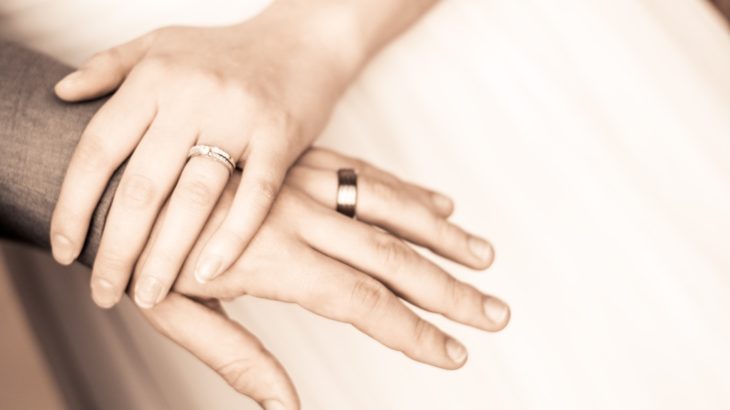 彼女の話を無視したけれど後悔している