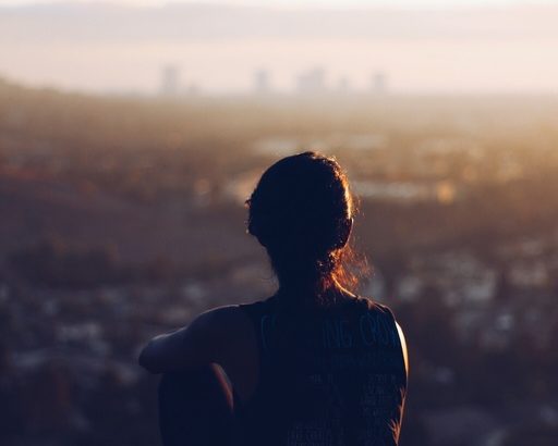 パートナーがあなたの元を去ることになる１０の行動の画像